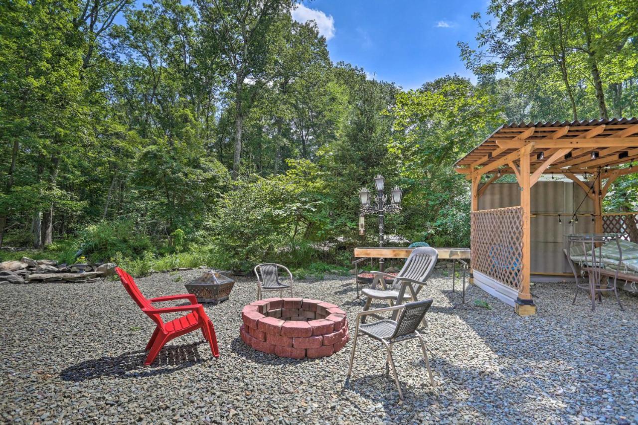 Henryville Home With Hot Tub About 5 Mi To Camelback! Εξωτερικό φωτογραφία