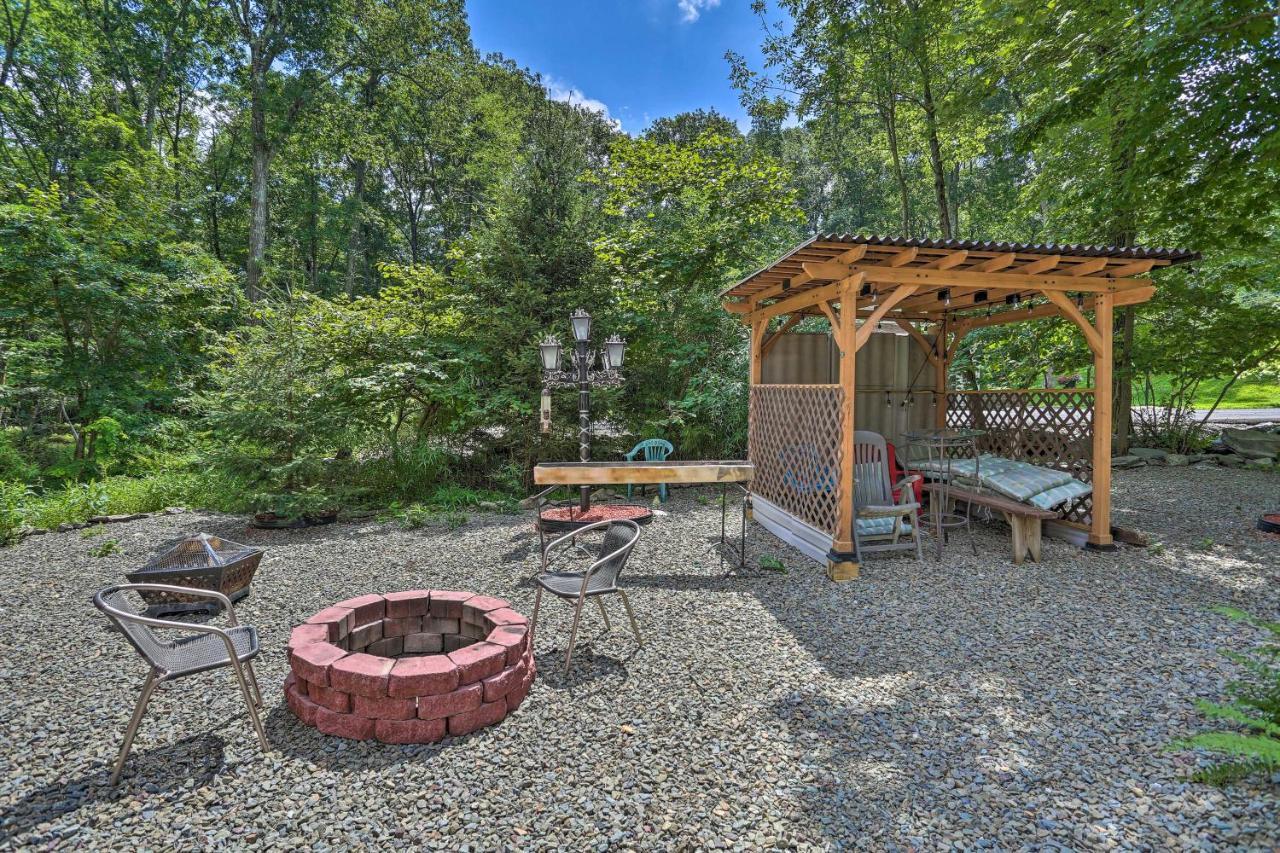 Henryville Home With Hot Tub About 5 Mi To Camelback! Εξωτερικό φωτογραφία