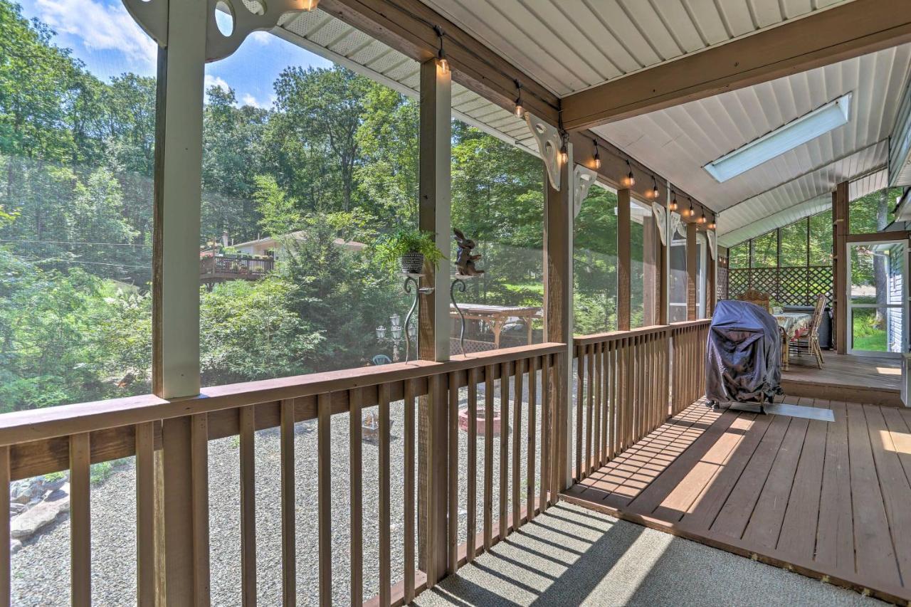 Henryville Home With Hot Tub About 5 Mi To Camelback! Εξωτερικό φωτογραφία